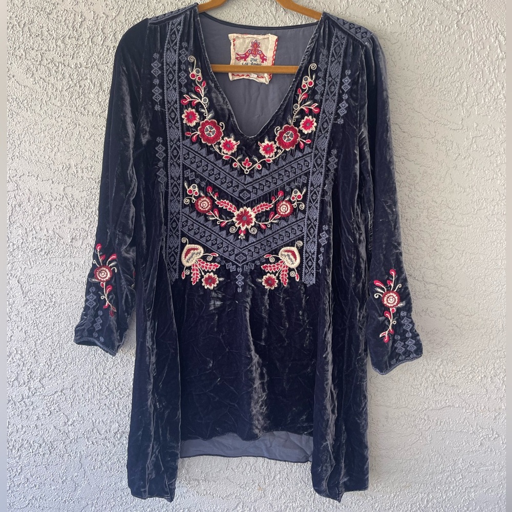 JOHNNY WAS Laura Midnight Blue Velvet Tunic Top Dress Pink Rose Embroidery Sz XS
